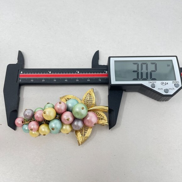 Vintage Pastel Grape Set Clip On‎ Earrings Convertible Brooch Necklace Pendant - Picture 11 of 12